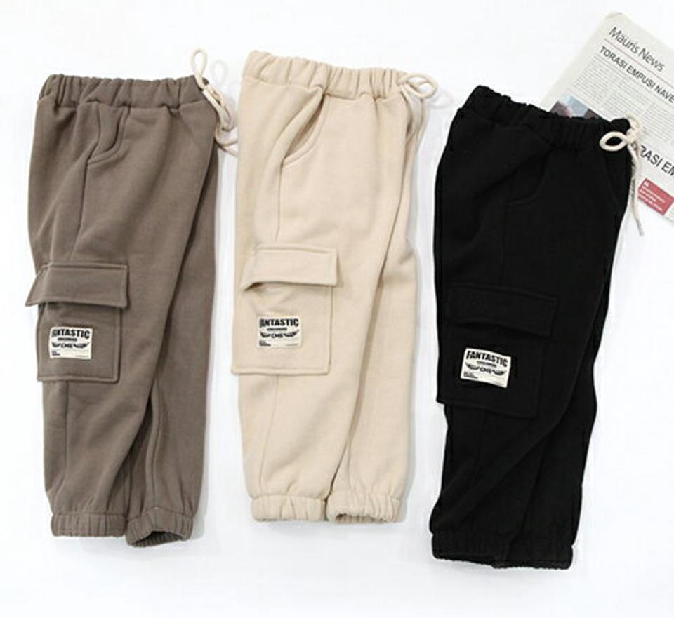 両起毛サイドロゴポケットパンツ・p010775 キッズ 【3~8才】【pt】【韓国 ファッション ボトムス パンツ ロング ウエストゴム スウェットパンツ アウトドア 運動 お遊び 女の子 男の子 キッズ 子供 子供服 幼稚園 通学 通園 低学年 秋 冬】【KIDS】