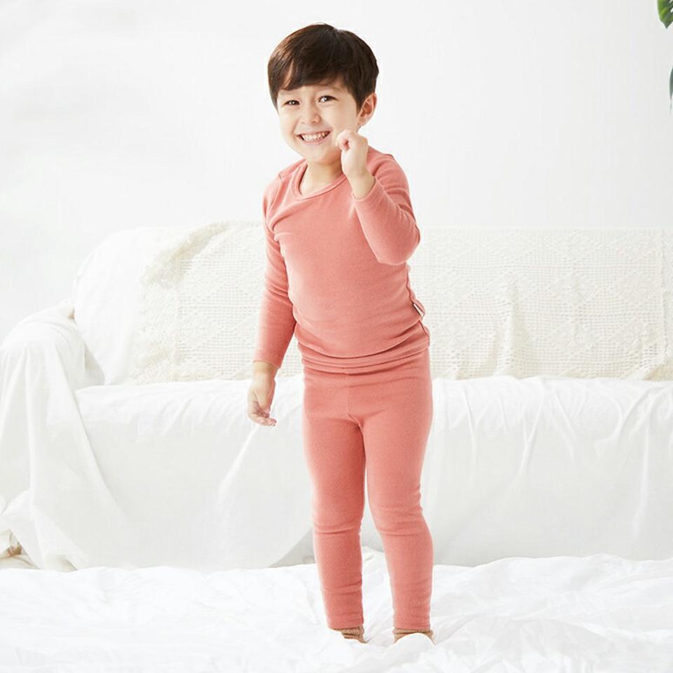 起毛コットンルームウェア上下SET(kids)・u10792 キッズ 【3~8才】【uw】【韓国 ファッション パジャマ セットアップ スリム 細身 タイト Tシャツ パンツ 長袖 ロング インナー 下着 肌着 キッズ 子供 子供服 幼稚園 通学 通園 低学年 秋 冬】【KIDS】