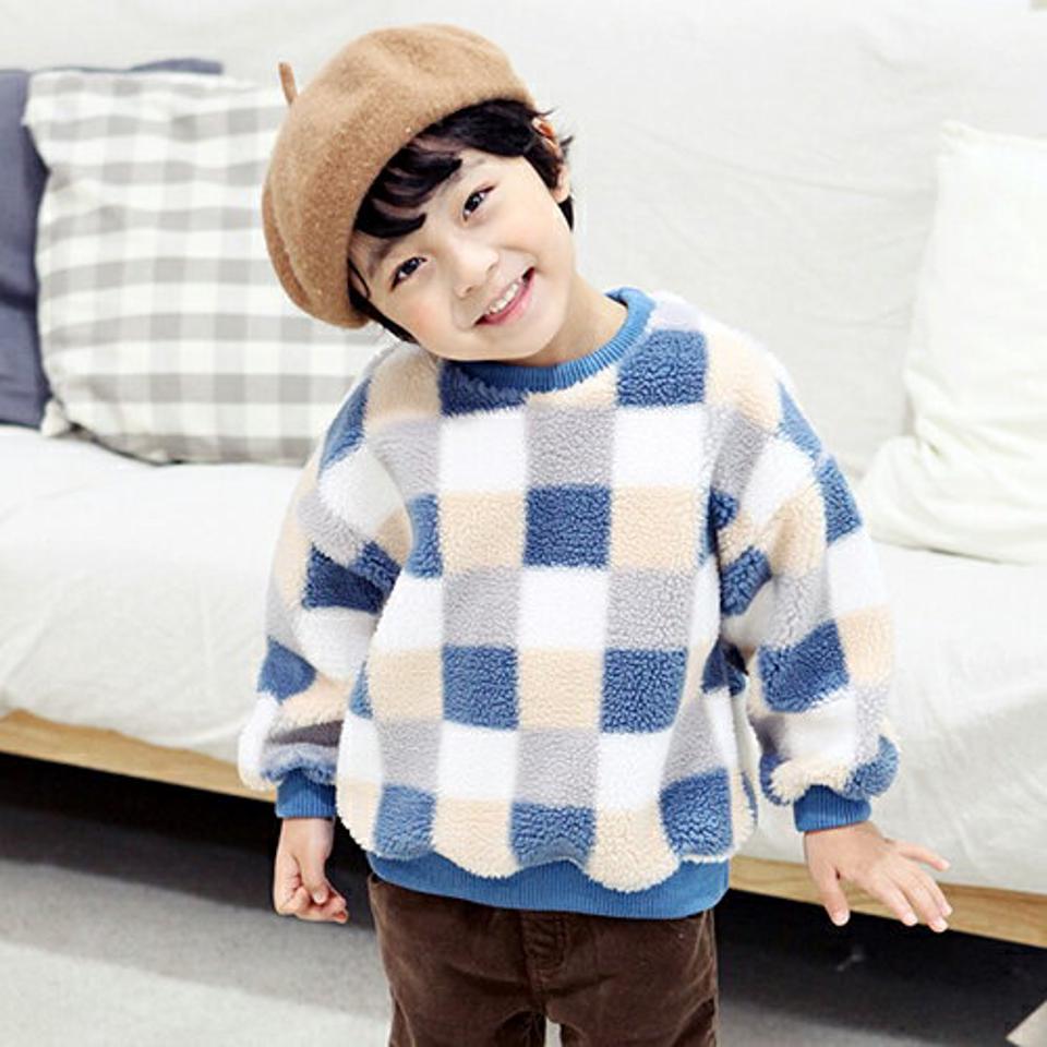 スクエアボアスウェット・p010762 キッズ 【3~8才】【tops】【韓国 ファッション トップス スウェット トレーナー ボアトップス 長袖 ファー パターン 女の子 男の子 Tシャツ キッズ 子供 子供服 幼稚園 通学 通園 低学年 秋 冬】【KIDS】