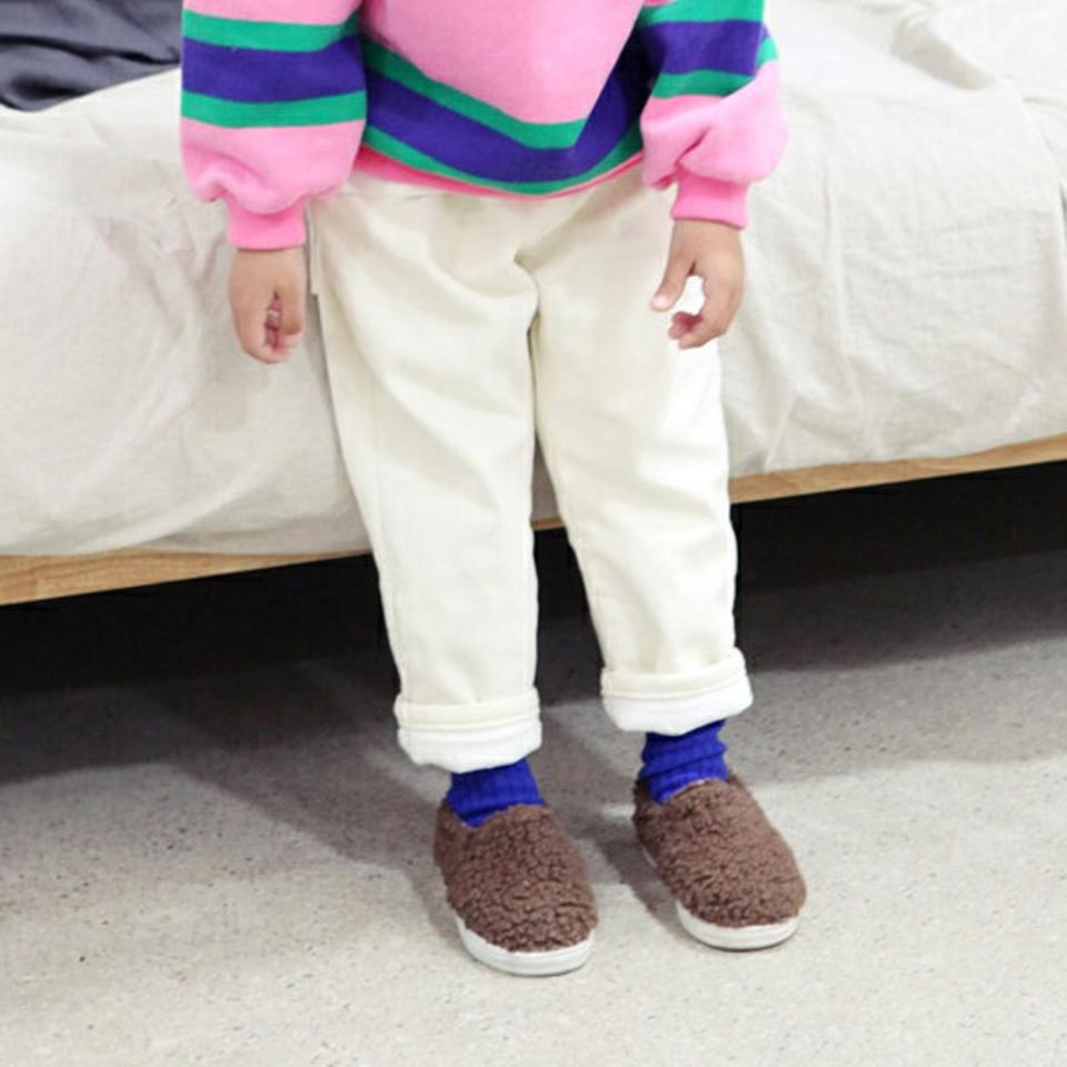 裏起毛ウエストゴムコットンパンツ・p010773 キッズ 【3~8才】【pt】【韓国 ファッション ボトムス パンツ ロング テーパード スリム 細身 無地 ベーシック シンプル ウエストゴム 女の子 男の子 キッズ 子供服 幼稚園 通学 通園 低学年 冬】【KIDS】