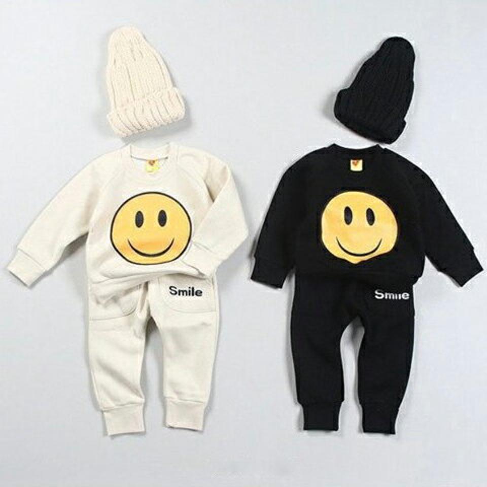 裏起毛スマイルスウェット上下SET・p010831 キッズ 【3~8才】【pt】【韓国 ファッション セットアップ スウェット トレーナー 長袖 ロング パンツ ジョガーパンツ 無地 女の子 男の子 キッズ 子供 子供服 幼稚園 通学 通園 低学年 秋 冬】【KIDS】