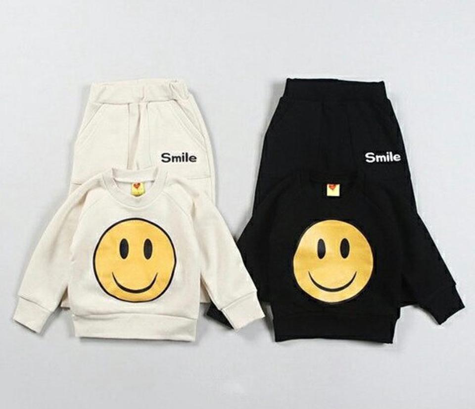 裏起毛スマイルスウェット上下SET・p010831 キッズ 【3~8才】【pt】【韓国 ファッション セットアップ スウェット トレーナー 長袖 ロング パンツ ジョガーパンツ 無地 女の子 男の子 キッズ 子供 子供服 幼稚園 通学 通園 低学年 秋 冬】【KIDS】