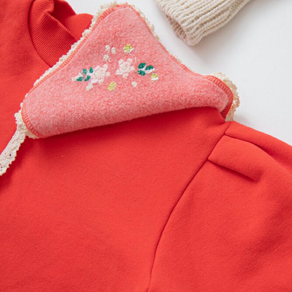 刺繍カラー裏起毛ワンピース・p010826 キッズ 【3~8才】【ops】【韓国 ファッション ワンピース ミディ ミディアム ミドル 膝丈 モックネック 長袖 Aライン おしゃれ お出かけ 撮影 膝上 キッズ 子供 子供服 幼稚園 通学 通園 低学年 秋 冬】【KIDS】