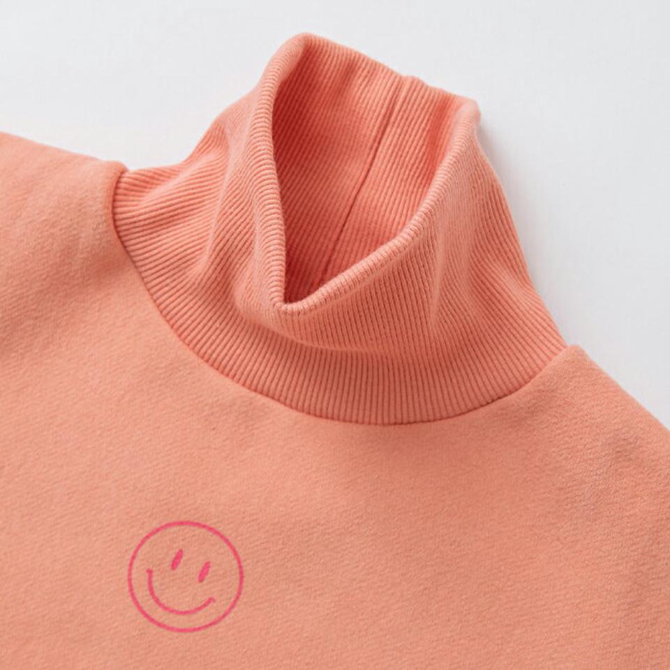 裏起毛スマイルハイネックスウェット・p010827 キッズ 【3~8才】【tops】【韓国 ファッション トップス スウェット トレーナー カットソー Tシャツ 女の子 男の子 ロゴ パッチ にこちゃん キッズ 子供 子供服 幼稚園 通学 通園 低学年 秋 冬】【KIDS】