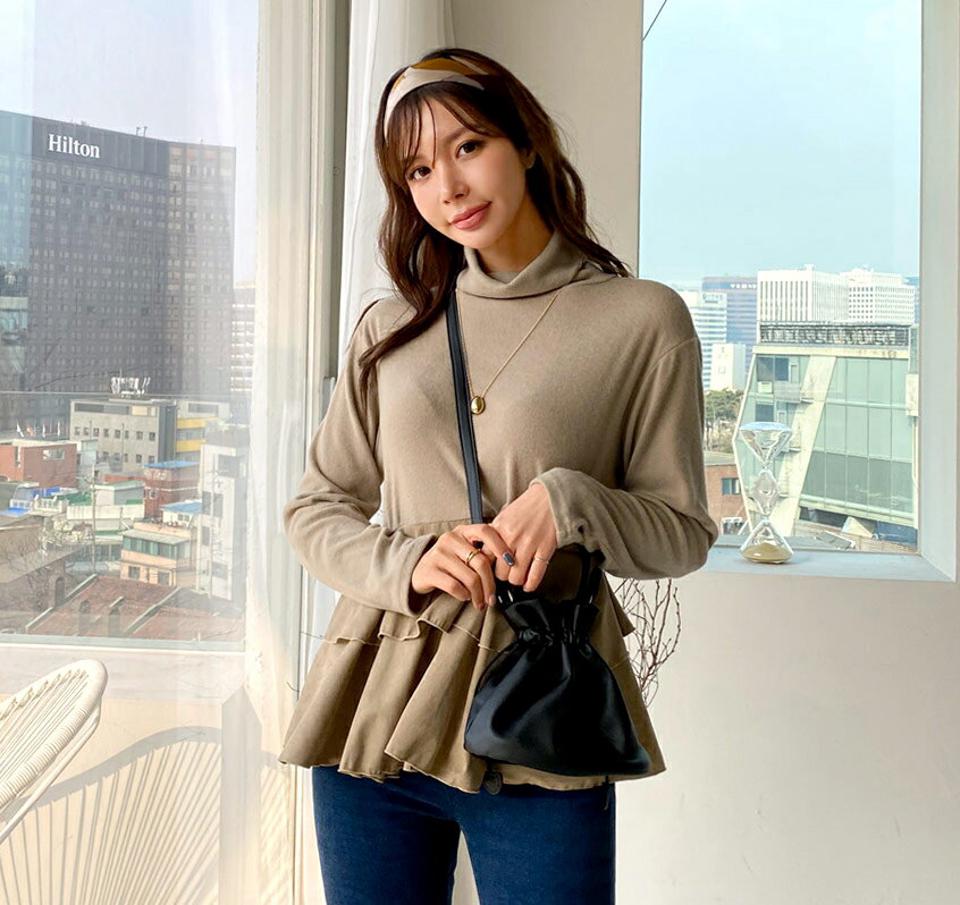起毛ティアードタートルTシャツ・全2色・b66147 レディース 【tops】【トップス Tシャツ 長袖 タートル タートルネック ティアード フレア 起毛 可愛い かわいい フリル 秋 冬 韓国 ファッション】【ハイホリHIHOLLI】