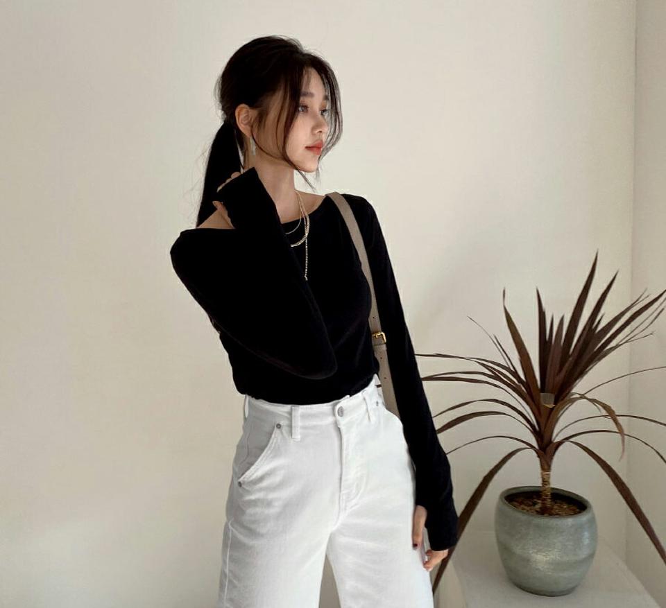フィンガーホールTシャツ・全4色・t64725 レディース 【tops】【韓国 ファッション トップス Tシャツ 長袖 ボートネック やわらかい スリム フィット 細身 体型カバー 上品 無地 カジュアル 秋 冬】