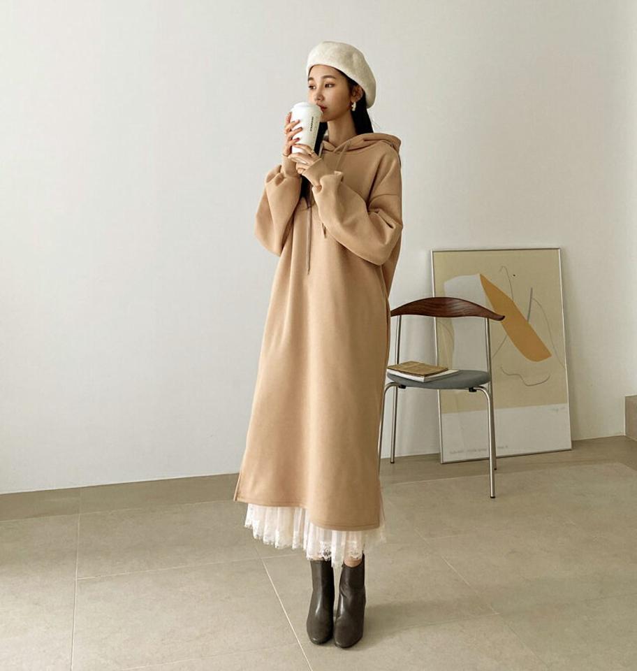 裏起毛フードワンピース・全4色・t64758 レディース 【ops】【韓国 ファッション ワンピース ロング ロングワンピース フード デイリー ストリングフード フロントポケット ルーズ 裾スリット シンプル 保温性 裏起毛 カジュアル 秋 冬】