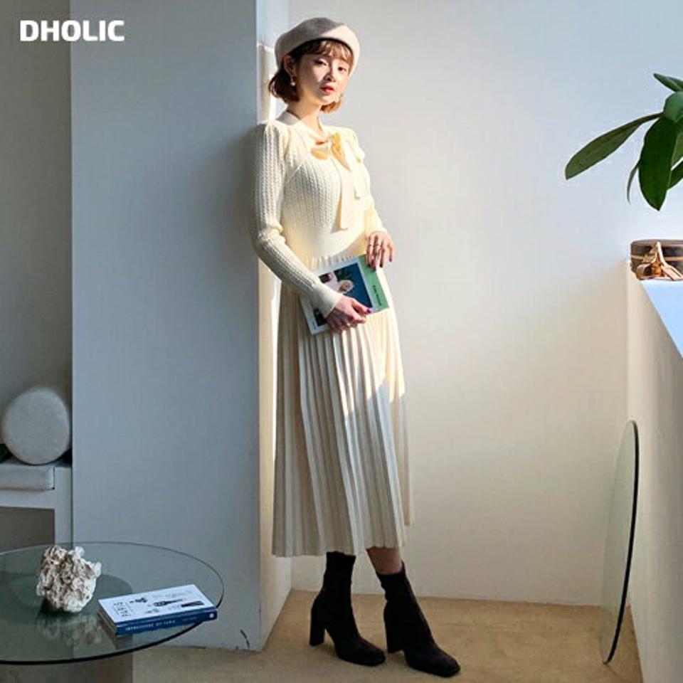 ツイストリボンワンピース・全1色・e62311 レディース 【ops】【韓国 ファッション ワンピース ロング ロングワンピース 体型カバー ツイスト リボン ラウンドネック プリーツ プリーツワンピース カジュアル 秋 冬】