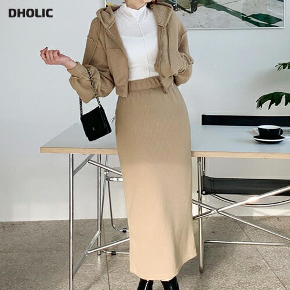 リブフードジップアップ&スカートSET・全2色・t62315 レディース 【ops】【韓国 ファッション セットアップ ストリング フード カジュアル クロップド スカート Hライン サイドポケット ファスナー ウエストゴム スリット入り カジュアル 秋 冬】