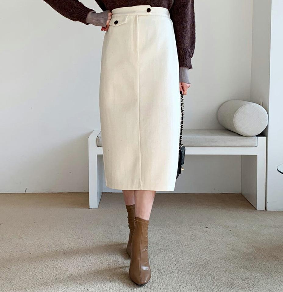 フラップペンシルスカート・全3色・t62317 レディース 【sk】【韓国 ファッション ボトムス スカート ロング ロングカート Hライン 暖かい 体型カバー バックゴム ボタン ファスナー ペンシル バックスリット フラップディテール カジュアル 秋 冬】