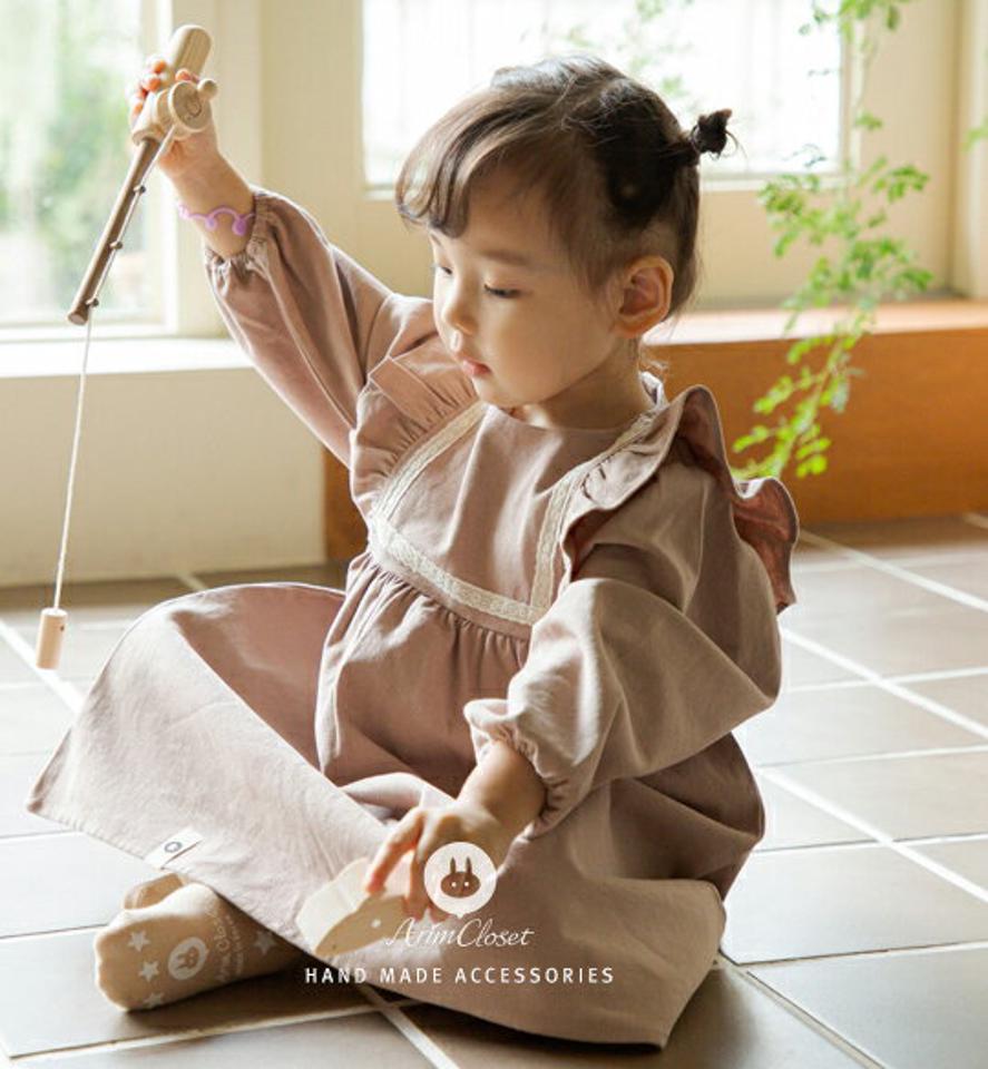 レースフリルワンピース p008593 キッズ 【0~2才】【ops】【韓国 ファッション ワンピース ロング フレア Aライン 長袖 パフスリーブ ぼわん袖 ボリューム袖 女の子キッズ 子供 子供用 ベビー 赤ちゃん ベビー用 赤ちゃん用 出産祝い 秋 冬】【KIDS】