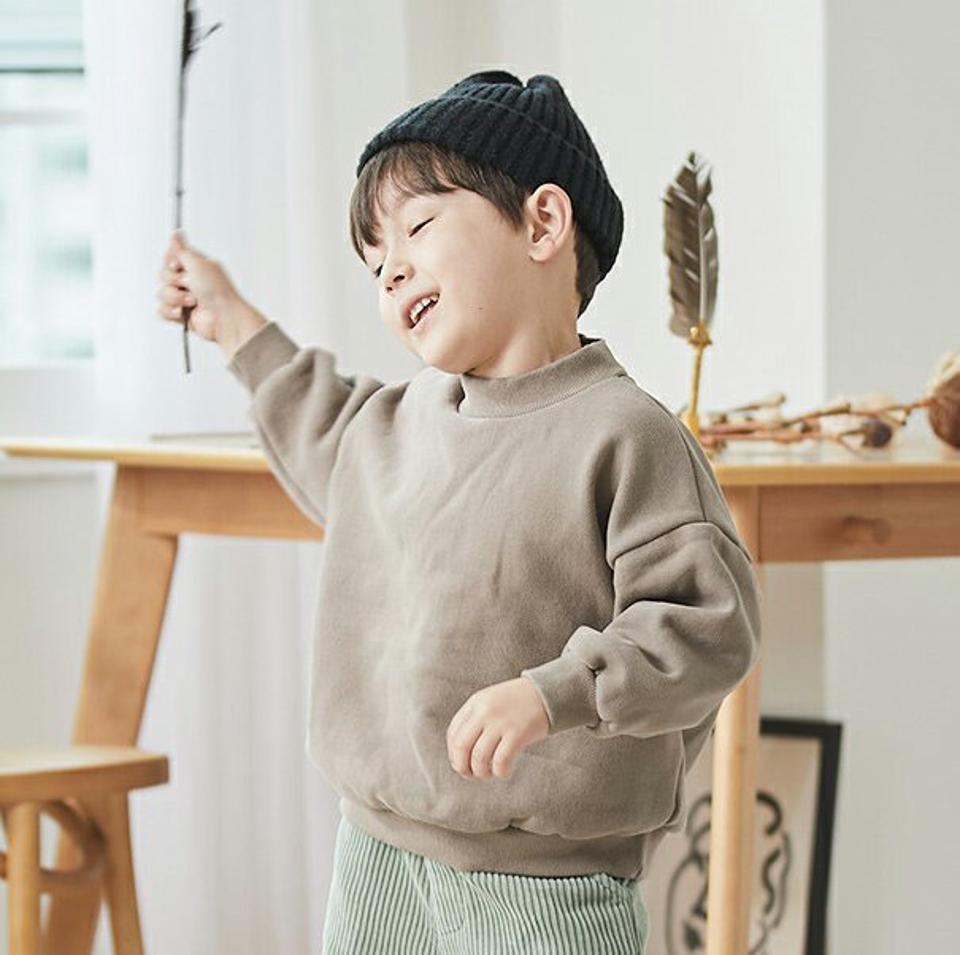 【キッズ30%OFF】裏起毛コットンスウェット(junior)・u10716 キッズ【9~17才】【tops】【トップス スウェット トレーナー 長袖 コットン 綿 裏起毛 単色 無地 シンプル カジュアル ラフ 女の子 男の子 冬 韓国 韓国子供服 子供 こども 子供服 こども服】【KIDS】