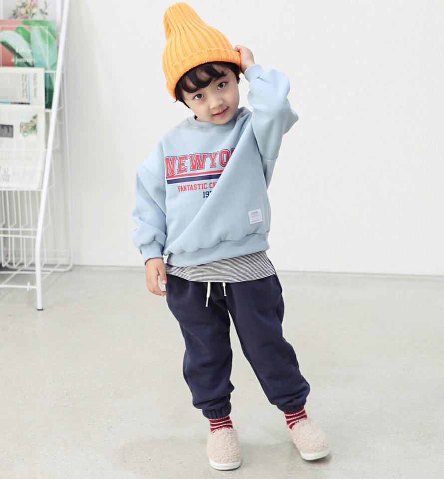 両起毛NEWYORKレタリングスウェット上下SET・p010615 キッズ【3~8才】【set】【セット set トップス 長袖 トレーナー スウェット パンツ ズボン ロングパンツ 長ズボン ロゴ 裏起毛 起毛 女の子 男の子 冬 韓国 韓国子供服 子供服 こども服】【KIDS】