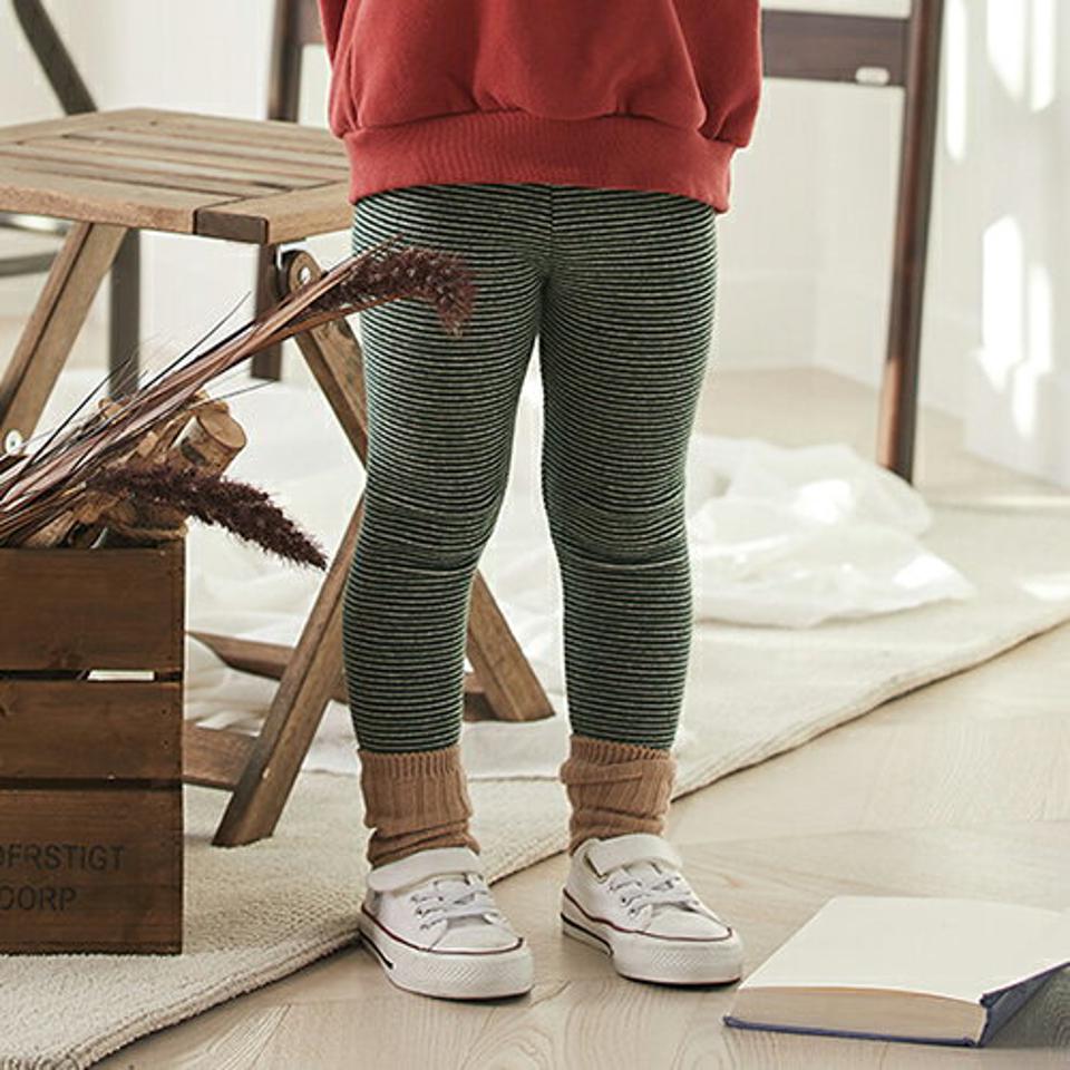 起毛ロゴウエストボーダーレギンス(kids)・u10715 キッズ 【3~8才】【pt】【韓国 ファッション ボトムス レギンス スパッツ パンツ ロング 伸びる ストレッチ 男の子 女の子 保温 パターン 柄 キッズ 子供 子供服 幼稚園 通学 通園 低学年 秋 冬】【KIDS】
