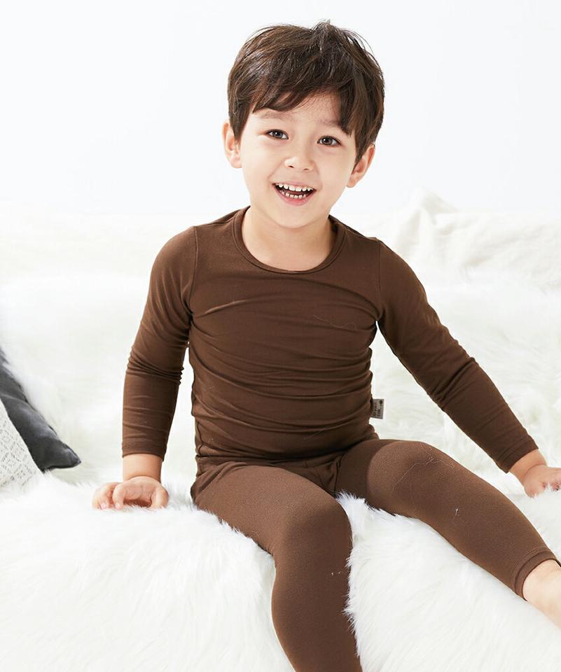 【キッズ30%OFF】ベーシックルームウェア上下SET(kids)・u10796 キッズ【3~8才】【uw】【ルームウェア パジャマ 部屋着 長袖 トップス パンツ ズボン 単色 無地 シンプル ベーシック カジュアル 女の子 男の子 韓国 韓国子供服 子供 こども 子供服 こども服】【KIDS】