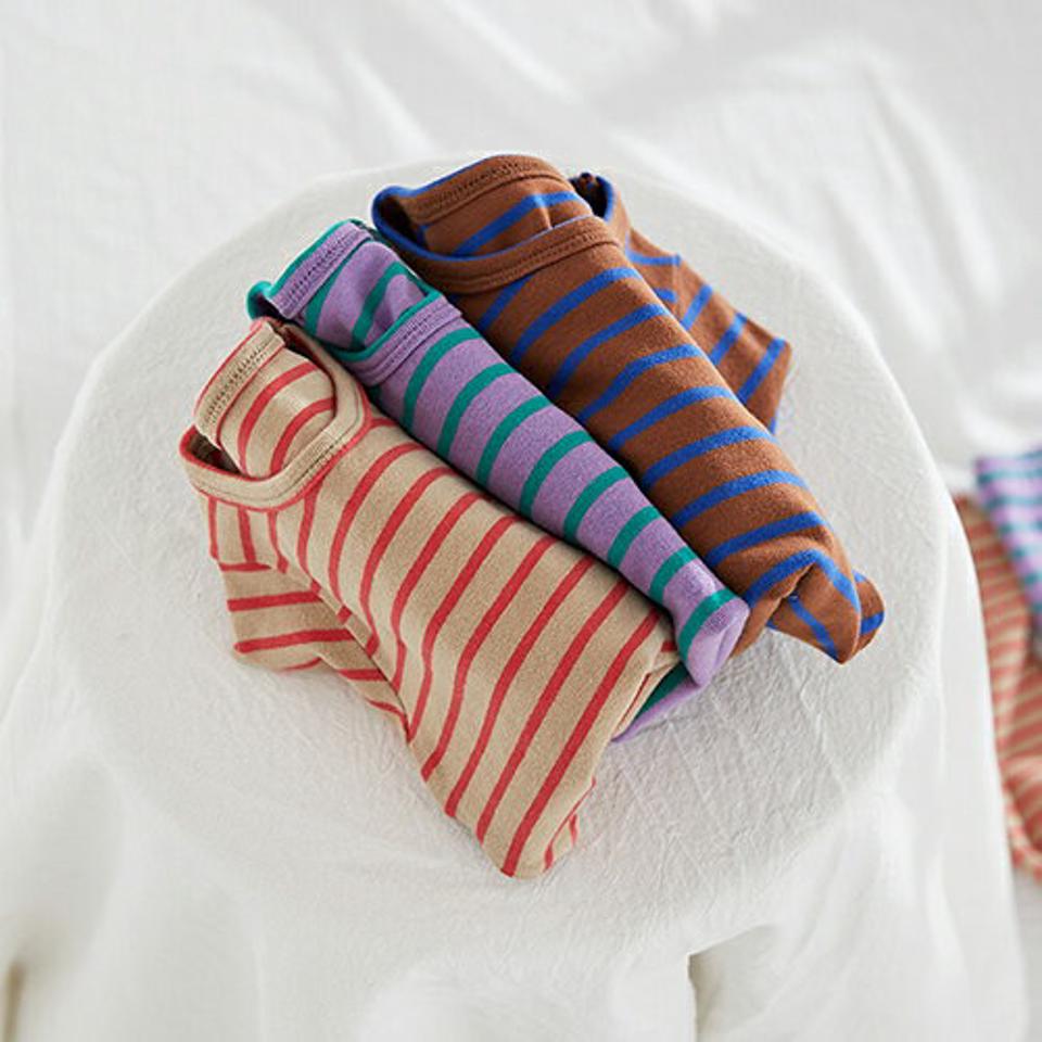 【キッズ30%OFF】ボーダールームウェア上下SET(kids)・u10735 キッズ 【3~8才】【uw】【韓国 ファッション パジャマ セットアップ スリム 細身 タイト Tシャツ パンツ 長袖 ロング インナー 下着 肌着 キッズ 子供 子供服 幼稚園 通学 通園 低学年 秋 冬】【KIDS】