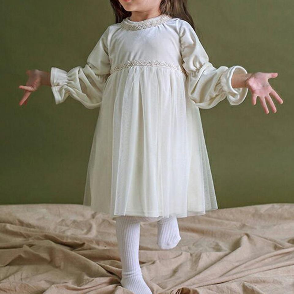 【キッズ30%OFF】ベロアチュールワンピース・p010636 キッズ 【3~8才】【ops】【韓国 ファッション ワンピース ミディワンピース ミディアム 長袖 チュール ベルベット 可愛い 発表会 お出かけ 撮影 女の子 キッズ 子供 子供服 幼稚園 通学 通園 低学年 秋 冬】【KIDS】