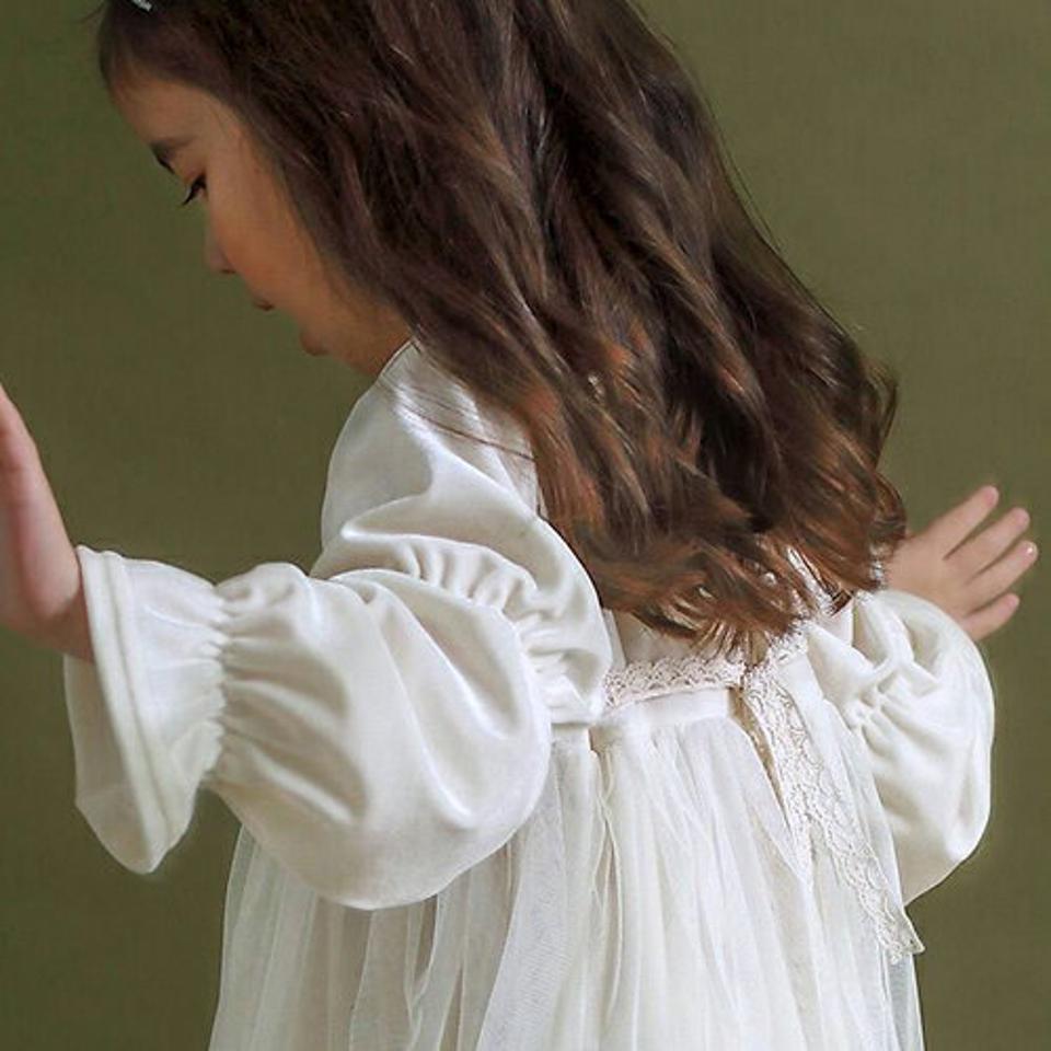 【キッズ30%OFF】ベロアチュールワンピース・p010636 キッズ 【3~8才】【ops】【韓国 ファッション ワンピース ミディワンピース ミディアム 長袖 チュール ベルベット 可愛い 発表会 お出かけ 撮影 女の子 キッズ 子供 子供服 幼稚園 通学 通園 低学年 秋 冬】【KIDS】