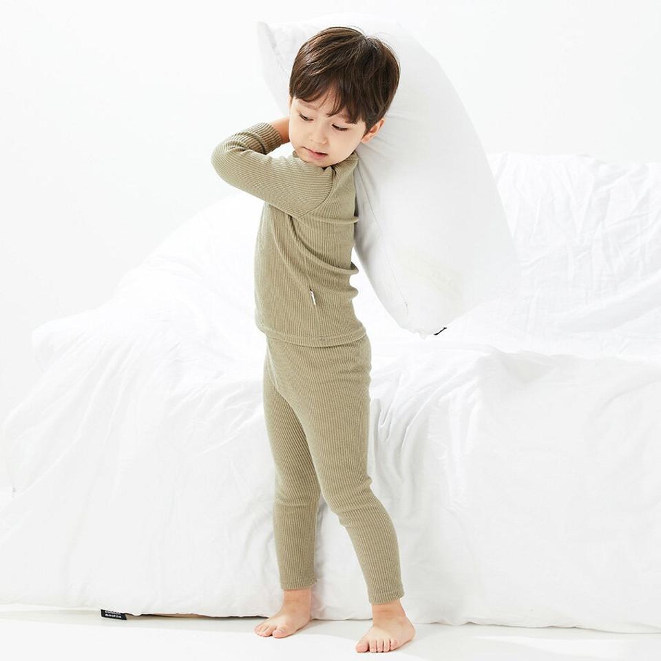 リブルームウェア上下SET(kids)・u10763 キッズ【3~8才】【uw】【ルームウェア 部屋着 パジャマ 上下 セット set トップス 長袖 パンツ ズボン リブ 単色 無地 シンプル カジュアル 女の子 男の子 韓国 韓国子供服 子供 こども 子供服 こども服】【KIDS】