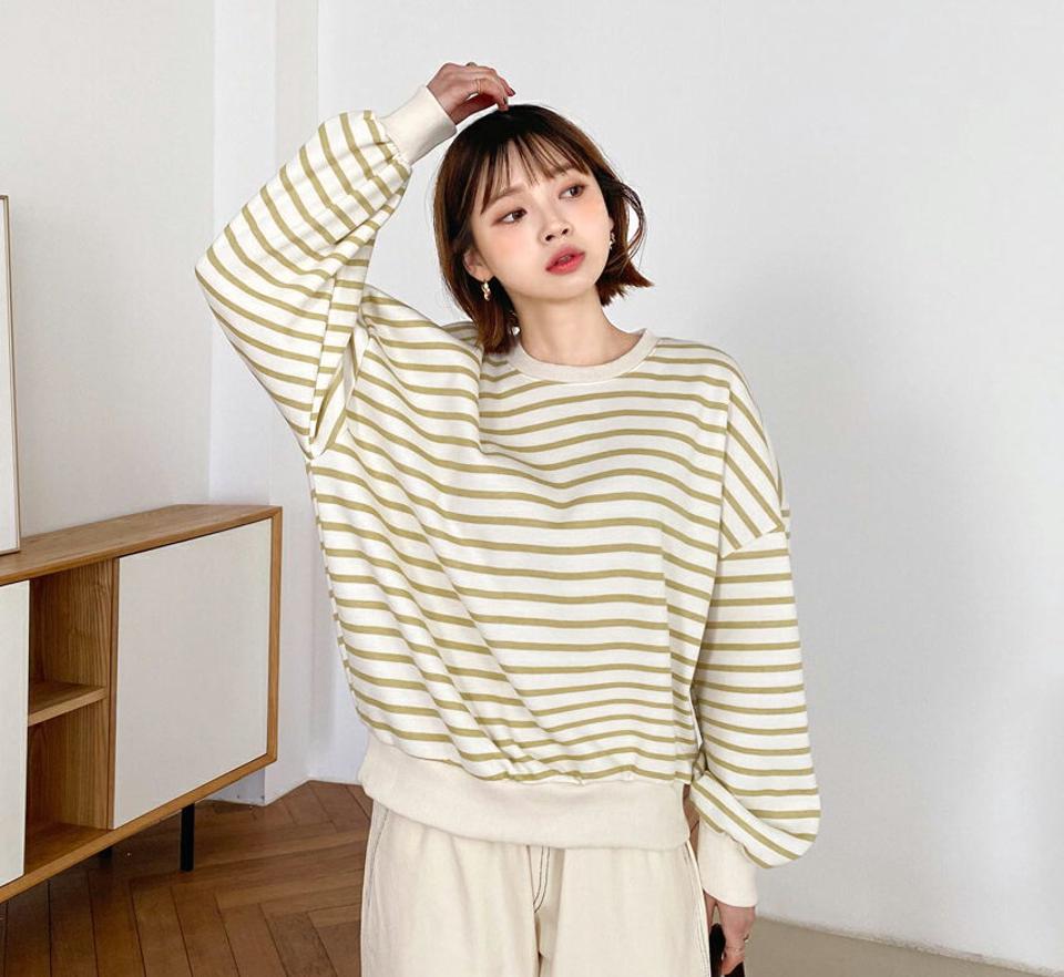 裏起毛ボーダースウェット・全3色・t64773 レディース 【tops】【韓国 ファッション トップス スウェット Tシャツ カットソー 長袖 裏起毛 ボーダースウェット 保温性 シンプル ラウンドネック ドロップショルダー ルーズフィット カジュアル 秋 冬】