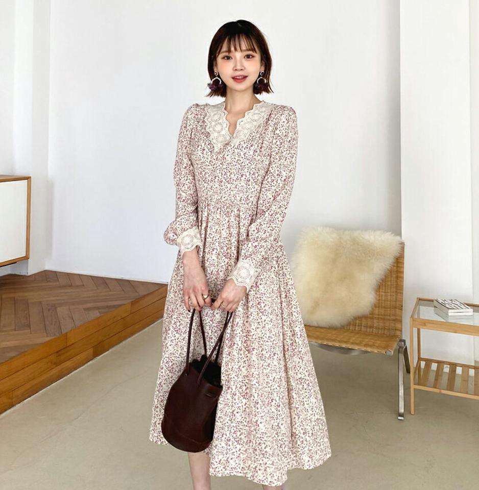 レースネック花柄ワンピース・全3色・b64777 レディース 【ops】【韓国 ファッション ワンピース ロング ロングワンピス 長袖 レースネック 花柄 フェミニン フラワー Vネック ウエストリボン 上品 体型カーバー パターン カジュアル 秋 冬】