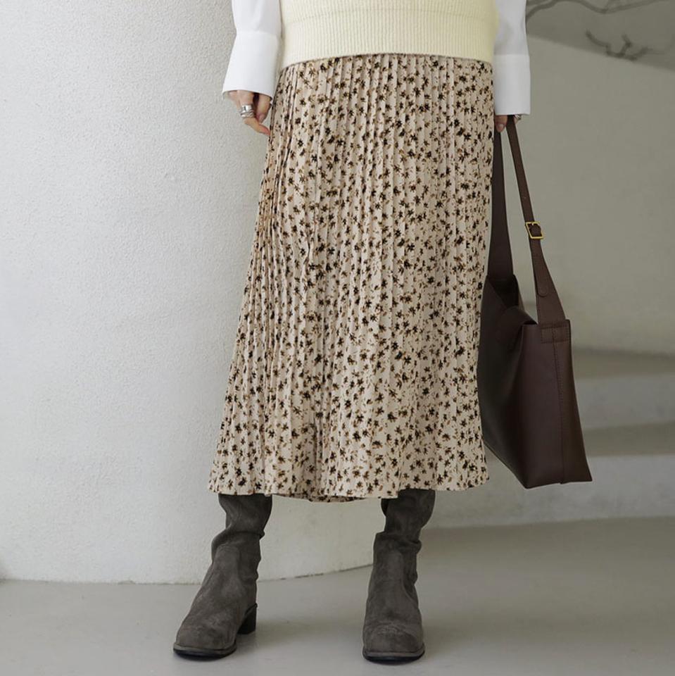 花柄プリーツスカート・全2色・b66257 レディース 【sk】【スカート ロング ロングスカート プリーツ プリーツスカート 花柄 フラワー フェミニン シック 大人 ウエストゴム 秋 冬 韓国 ファッション】【ハイホリHIHOLLI】