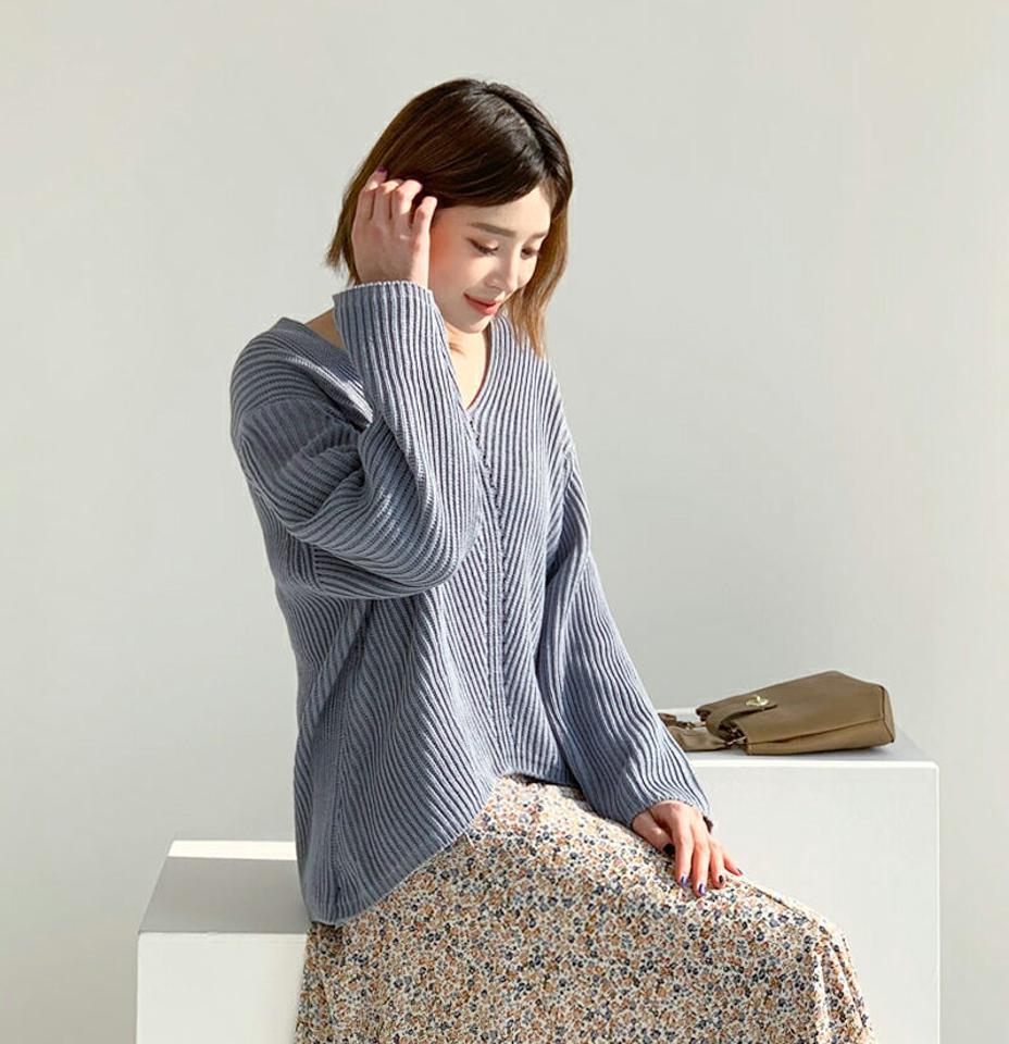 アンバランスVネックニット・全6色・t61397 レディース 【tops】【韓国 ファッション トップス ニット ハイゲージ ルーズ ゆったり オーバーサイズ 体型カバー お尻カバー カジュアル 秋 冬】