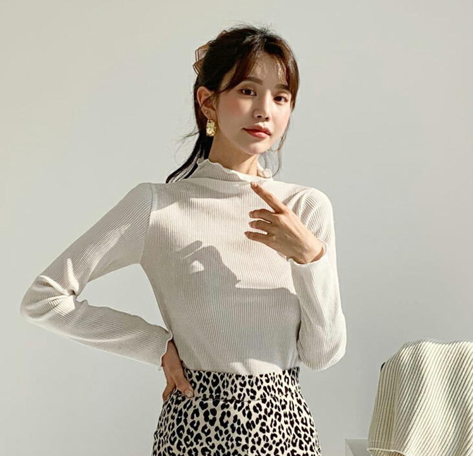 リブベロアハーフネックTシャツ・全4色・t61389 レディース 【tops】【韓国 ファッション トップス Tシャツ 長袖 ぼわん袖 リブ ベロア ハーフネック ハイネック 光沢 ハーフネック ウェーブ シンプル デイリー ベーシック ソフト カジュアル 秋 冬】