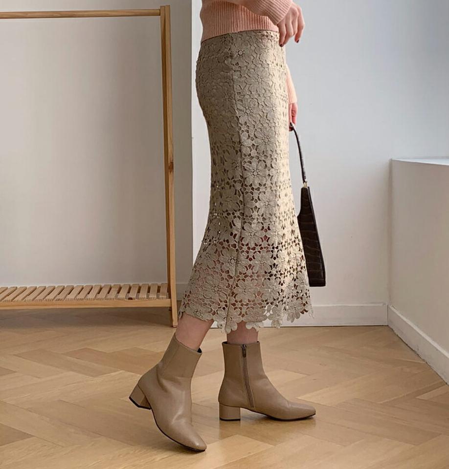 フラワーレーススカート・全2色・b61416 レディース 【sk】【韓国 ファッション ボトムス スカート ロング ミモレスカート ミモレ丈 Hライン スリム 細身 タイトスカート 大人 エレガント おしゃれ着 きれいめ カジュアル 秋 冬】