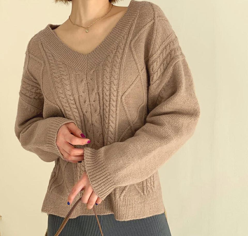 ツイストVネックニット・全5色・t61395 レディース 【tops】【韓国 ファッション トップス ニット 長袖 ぼわん袖 ツイスト Vネック レイヤード サイドスリット アンバランス ルーズ ゆったり デイリー ベーシック 無地 カジュアル 秋 冬】