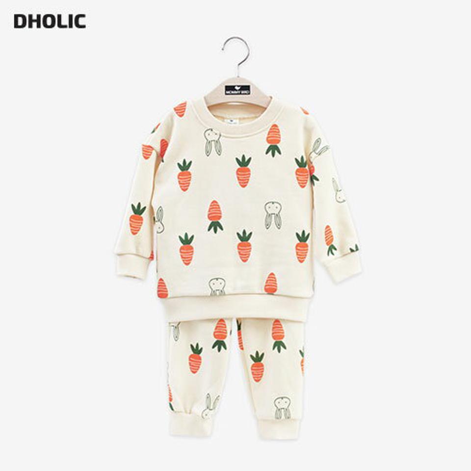 にんじんうさぎスウェット上下SET・p010877 キッズ【3~8才】【set】【セットアップ setup トップス 長袖 スウェット トレーナー パンツ ズボン 柄 カジュアル 女の子 男の子 秋 冬 韓国 韓国子供服 子供 こども 子供服 こども服】【KIDS】