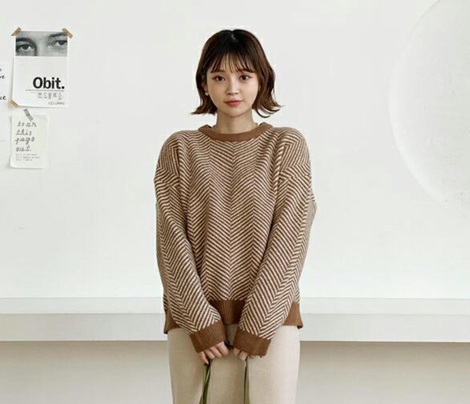 ヘリンボーンニット・全5色・t56574 レディース 【tops】【韓国 ファッション トップス ニット 長袖 ぼわん袖 ルーズ ヘリンボーン パターン シック ラウンドネック 無地 メリハリ デイリー ベーシック カジュアル 秋 冬】