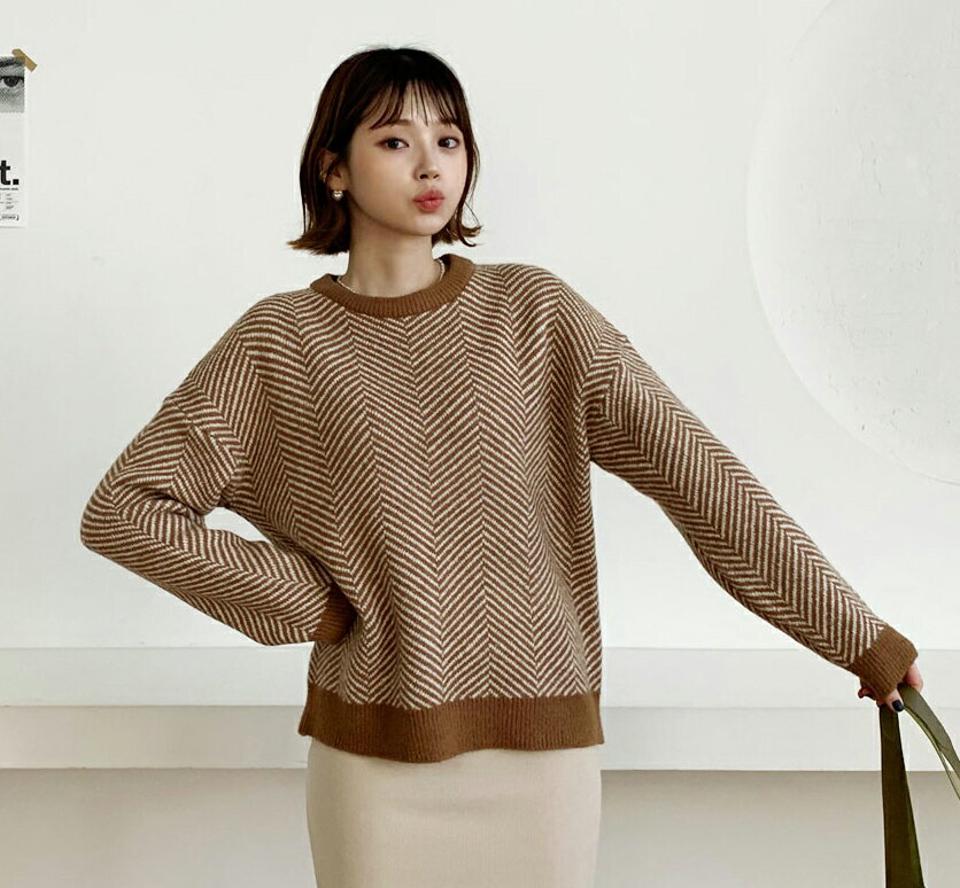 ヘリンボーンニット・全5色・t56574 レディース 【tops】【韓国 ファッション トップス ニット 長袖 ぼわん袖 ルーズ ヘリンボーン パターン シック ラウンドネック 無地 メリハリ デイリー ベーシック カジュアル 秋 冬】