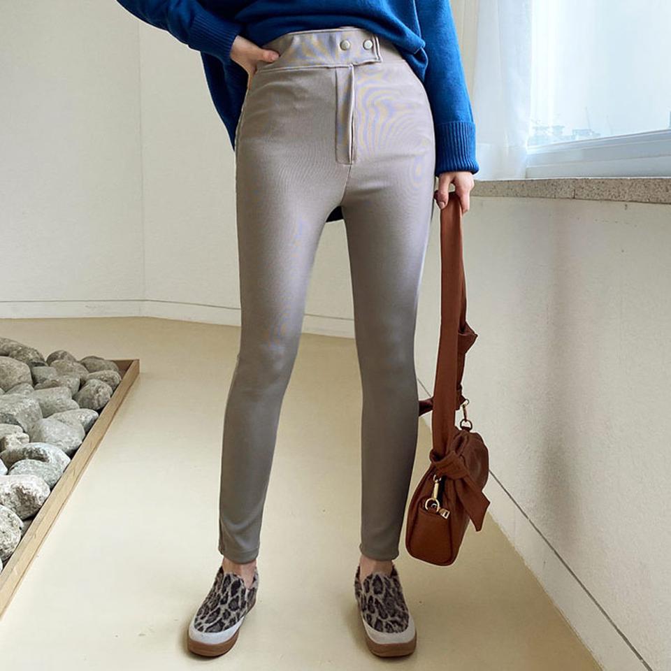 ツーボタンスリムパンツ・全3色・t66131 レディース 【pt】【パンツ ズボン ロングパンツ スリム ツーボタン スキニー スキニーパンツ 単色 無地 シンプル カジュアル 秋 冬 韓国 ファッション】【ハイホリHIHOLLI】