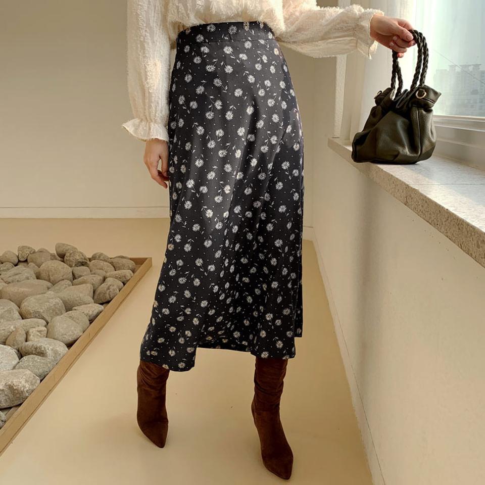 Aライン花柄スカート・全3色・t66135 レディース 【sk】【スカート ロングスカート ロング Aライン 花柄 フラワー 可愛い かわいい フェミニン バックウエストゴム 秋 冬 韓国 ファッション】【ハイホリHIHOLLI】