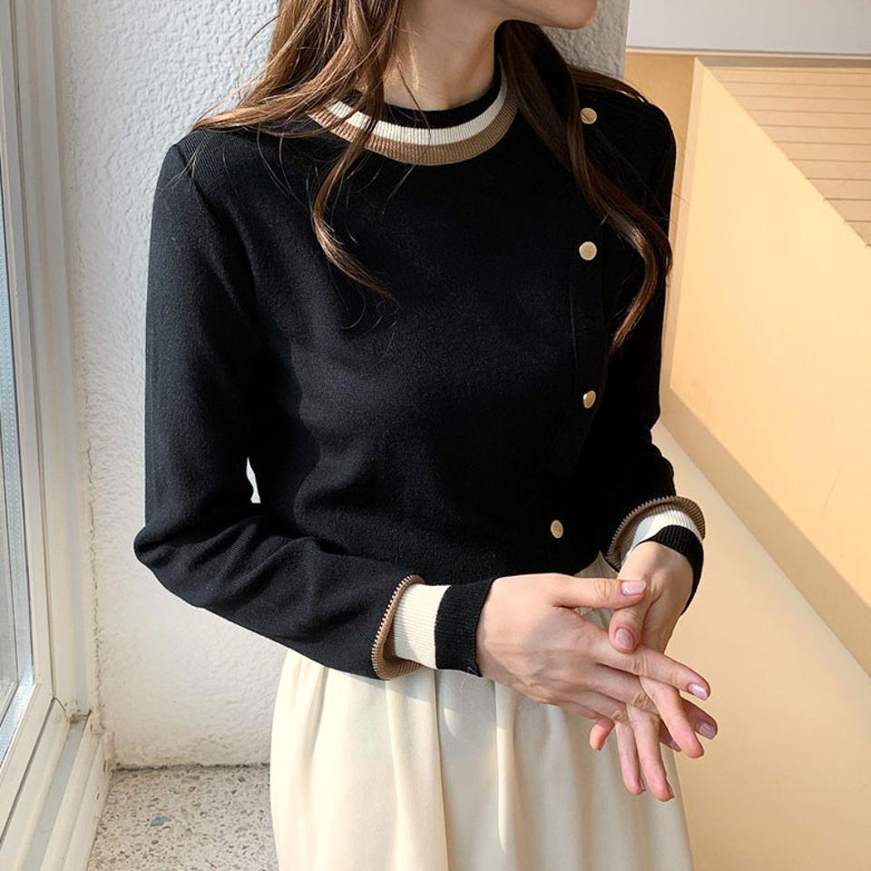 ゴールドボタン配色ニット・全3色・b66232 レディース 【tops】【トップス ニット ニットトップス ゴールドボタン 長袖 カジュアル モダン 大人 きれいめ 秋 冬 韓国 ファッション】【ハイホリHIHOLLI】