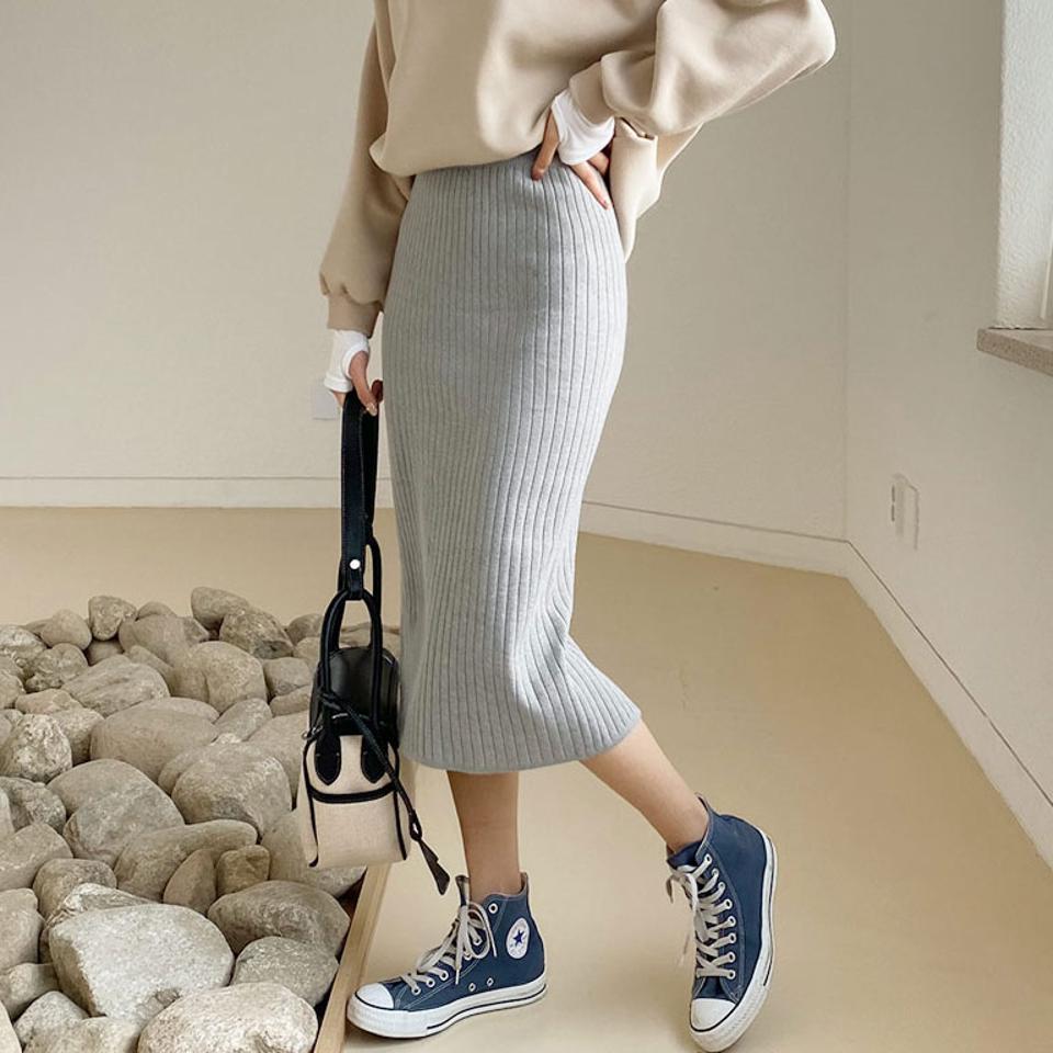 スリットリブスカート・全3色・t66133 レディース 【sk】【スカート ミディ丈 ミディスカート ニット ニットスカート リブ リブスカート Hライン ウエストゴム スリット 単色 無地 シンプル カジュアル 秋 冬 韓国 ファッション】【ハイホリHIHOLLI】