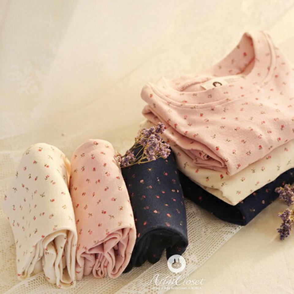 コットンフラワールームウェア上下SET p010850 【0~2才】【uw】【韓国 ファッション パジャマ セットアップ Tシャツ ボタン パンツ 長袖 ロング インナー 下着 肌着 新生児子供 子供用 赤ちゃん ベビー用 赤ちゃん用 出産祝い 秋 冬】【KIDS】