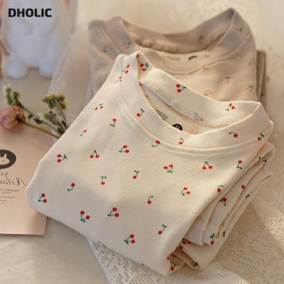 チェリールームウェア上下SET p010851 【0~2才】【uw】【韓国 ファッション パジャマ セットアップ Tシャツ ボタン パンツ 長袖 ロング インナー 下着 肌着 新生児子供 子供用 ベビー 赤ちゃん ベビー用 赤ちゃん用 出産祝い 秋 冬】【KIDS】