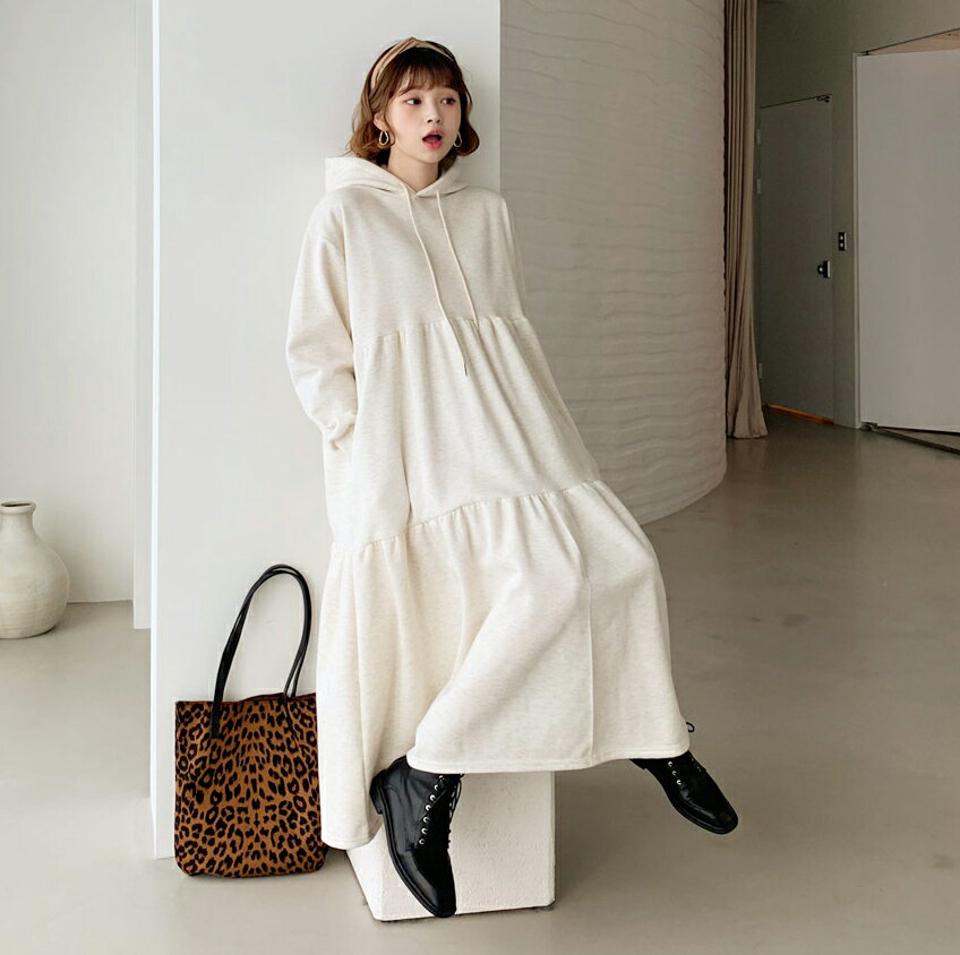 ≪人気商品再入荷≫裏起毛フードティアードワンピース・全3色・b62631 レディース 【ops】韓国 ファッション ワンピース ロングワンピス ワンマイルウェア 長袖 裏起毛 フード ティアード 裏起毛 体型カバー 上品 カジュアル 秋 冬