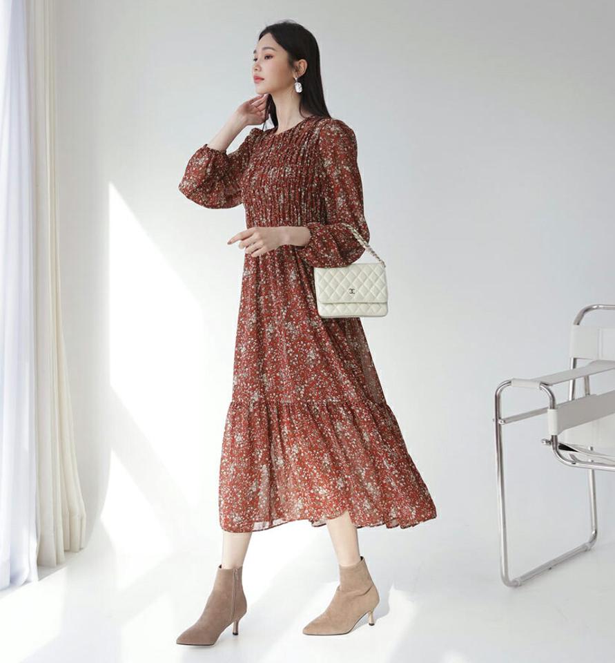 シャーリング花柄ワンピース・全2色・b62633 レディース 【ops】【韓国 ファッション ワンピース ロング ロングワンピス 長袖 シャーリング 花柄ワンピース バックボタン ラウンドネック フレアワンピース フレアワンピース フラワー カジュアル 秋 冬】