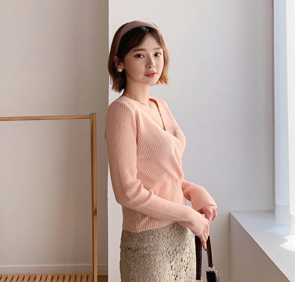 リブカシュクールニット・全3色・t61399 レディース 【tops】【韓国 ファッション トップス ニット 長袖 スリム 細身 タイト シンプル デイリー レイヤード 無地 カジュアル 秋 冬】