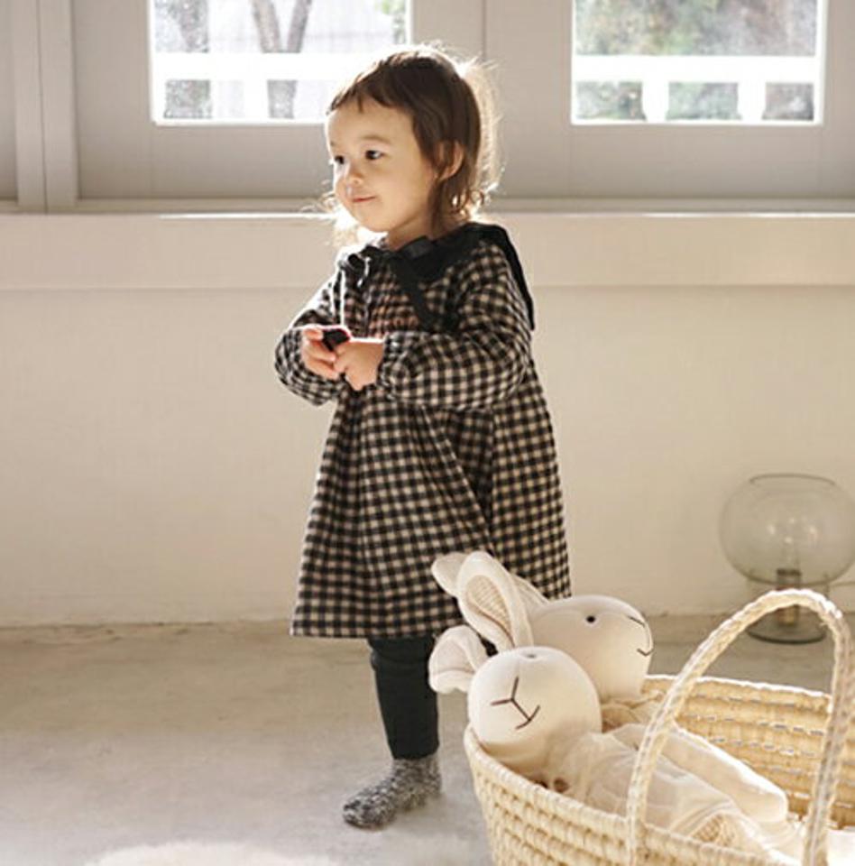 起毛リボンカラーチェックワンピース・p010905 キッズ【0~2才】【ops】【ワンピース チェック柄 長袖 リボン りぼん 起毛 可愛い かわいい 女の子 秋 冬 韓国 韓国子供服 子供 こども 子供服 こども服】【KIDS】