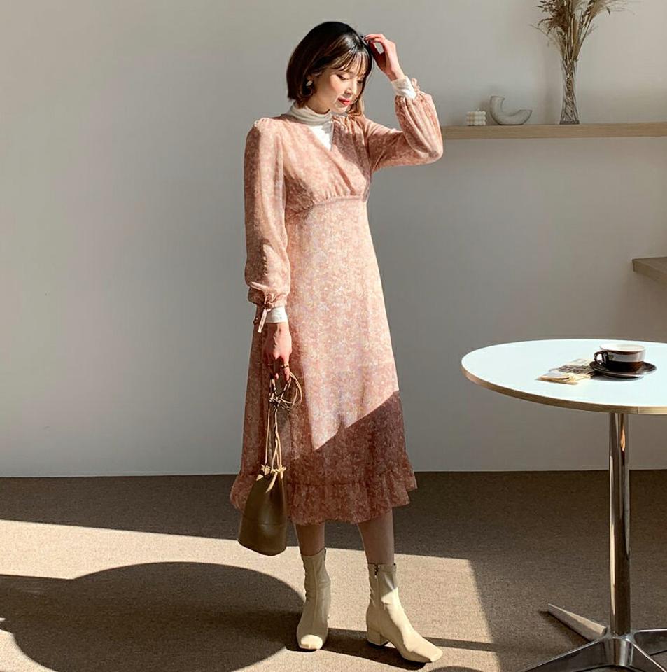 フローラルロングワンピース・全3色・t64811 レディース 【ops】【韓国 ファッション ワンピース ロング ロングワンピス 長袖 Vネック 花柄 カシュクール シフォン 体型カバー フレア リボン スリム ストリング カジュアル 秋 冬】