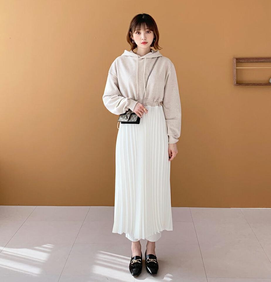 プリーツフードワンピース・全3色・t64810 レディース 【ops】【韓国 ファッション ワンピース ロング ロングワンピス 長袖 プリーツ フード カジュアル スウェット ストリングフード ウエストストリング 異素材 カジュアル 秋 冬】
