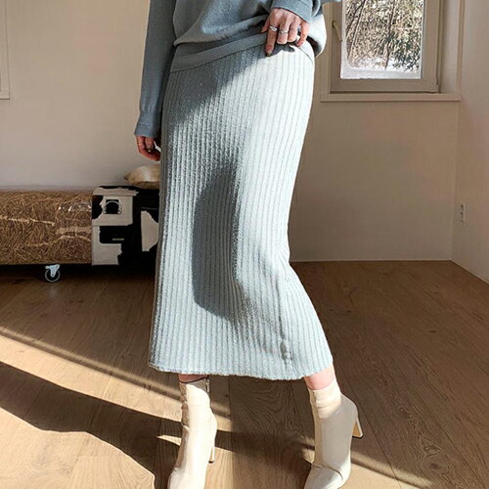 グリッターラインニットスカート・全3色・b66383 レディース 【sk】【スカート ニット ニットスカート ロングスカート ロング 単色 無地 シンプル グリッター ラメ カジュアル 秋 冬 韓国 ファッション】【ハイホリHIHOLLI】