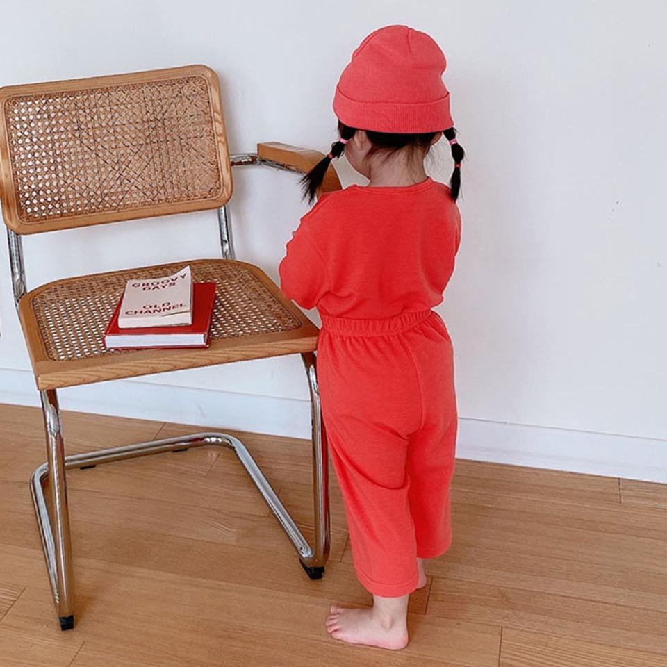 ラウンドネックTシャツルームウェアSET・u10917 キッズ【3~8才】【uw】【ルームウェア 部屋着 パジャマ トップス 長袖 パンツ ズボン 単色 無地 シンプル 秋 冬 女の子 男の子 韓国 韓国子供服 子供 こども 子供服 こども服】【KIDS】