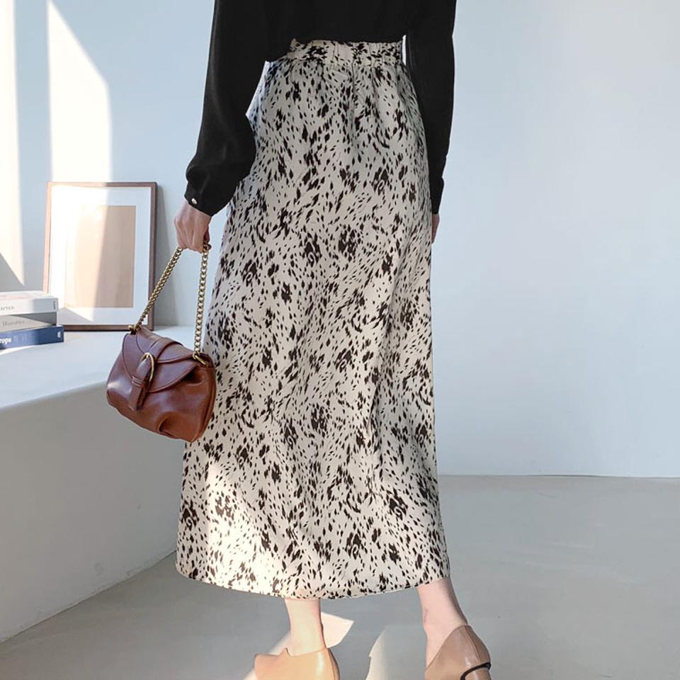 レオパードスカート・全2色・b66302 レディース 【sk】【スカート ロング ロングスカート レオパード ヒョウ柄 豹柄 かわいい 可愛い Aライン 大人 シック 秋 冬 韓国 ファッション】【ハイホリHIHOLLI】