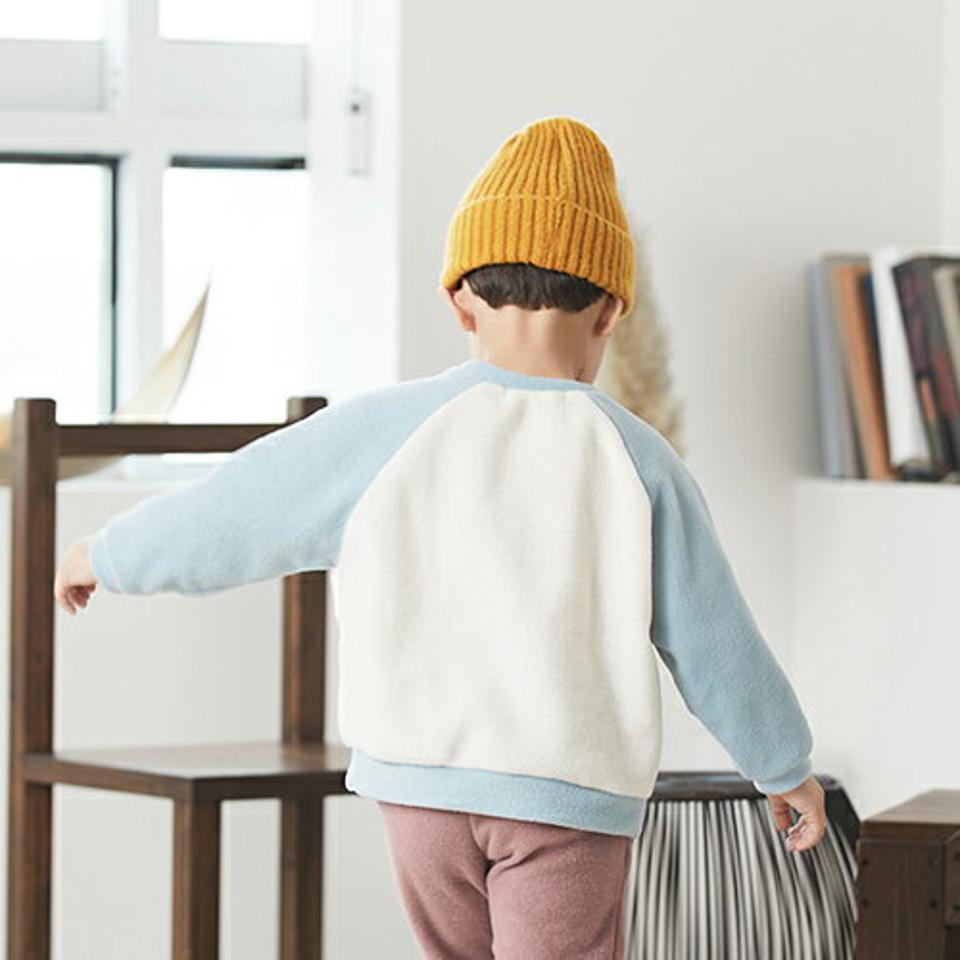 裏起毛ラグランソフトスウェット(kids)・u10708 キッズ 【3~8才】【tops】【韓国 ファッション トップス スウェット トレーナー 長袖 女の子 男の子 Tシャツ デイリー ベーシック ルーズ ゆったり キッズ 子供 子供服 幼稚園 通学 通園 秋 冬】【KIDS】