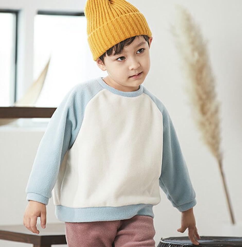裏起毛ラグランソフトスウェット(kids)・u10708 キッズ 【3~8才】【tops】【韓国 ファッション トップス スウェット トレーナー 長袖 女の子 男の子 Tシャツ デイリー ベーシック ルーズ ゆったり キッズ 子供 子供服 幼稚園 通学 通園 秋 冬】【KIDS】